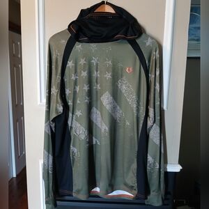 Racks & Reels Men's Fishing Hoodie Size Medium